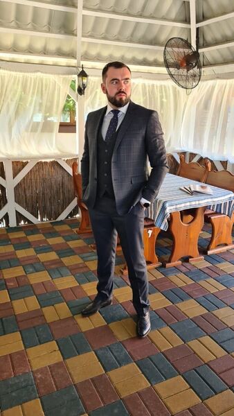  -,   Olexiy, 37 ,   ,   