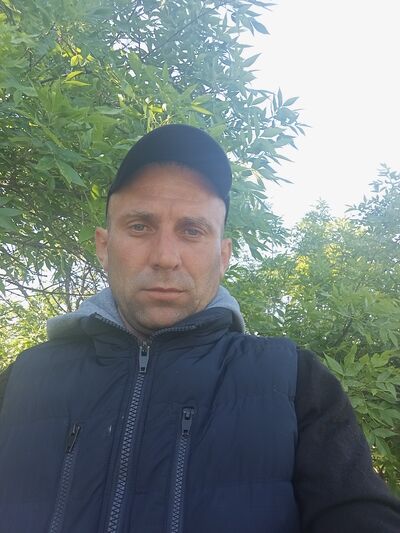  ,   Petru, 38 ,   ,   