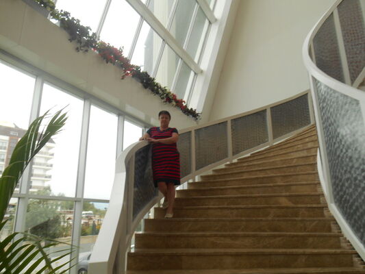  ,   Roza, 62 ,   