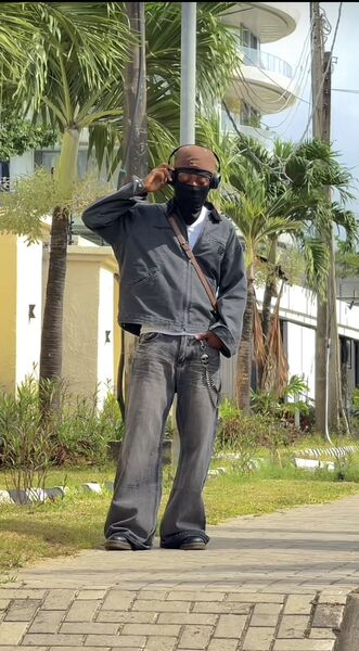  ,   Deni, 20 ,   ,   , c 