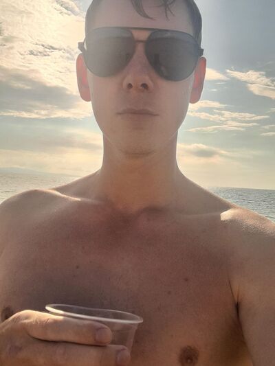  ,   Nik, 33 ,   ,   