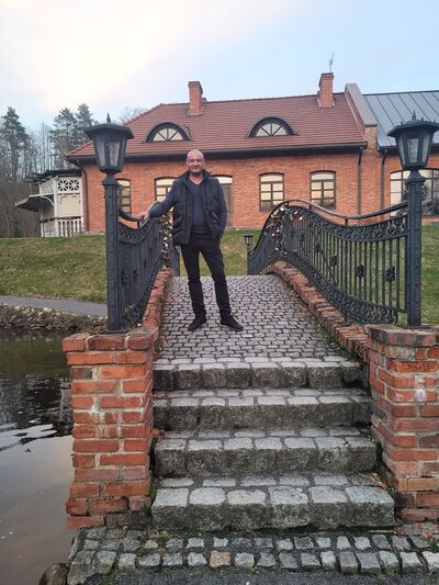  ,   Jarkin, 43 ,     , c 
