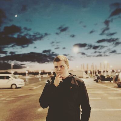  ,   Vlad, 25 ,   ,   