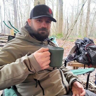  ,   Eric Steve, 51 ,   ,   , c 
