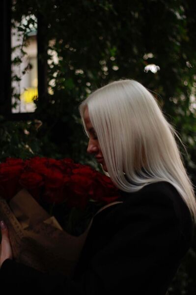  ,   Viki, 38 ,   ,   , c 