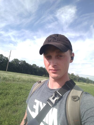  ,   Yevheniy, 32 ,     , c 
