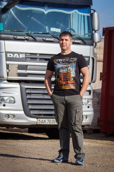  ,   Andrey, 38 ,   ,   