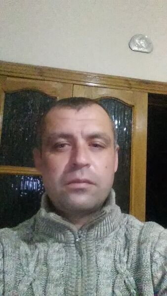  ,   Andriy, 40 ,   ,   , c , 