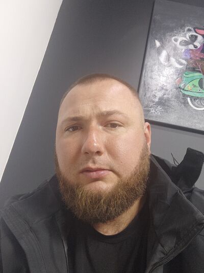  ,   Mikhail, 32 ,   ,   , c , 