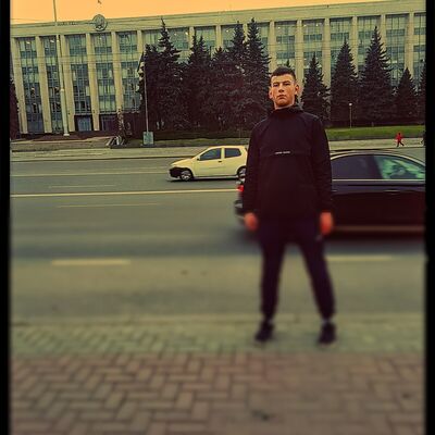  ,   Maxim, 23 ,   ,   