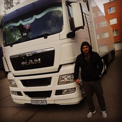  ,   Qobiljon, 38 ,  