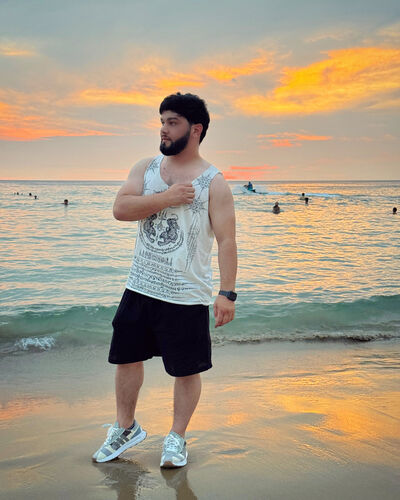  ,   Alisher, 28 ,   ,   