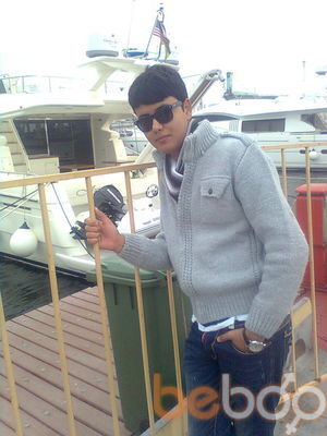  ,   Artur, 32 ,     , c , 
