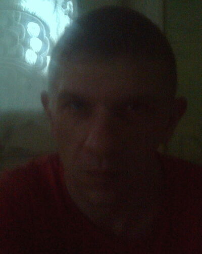  ,   Laslo, 45 ,   
