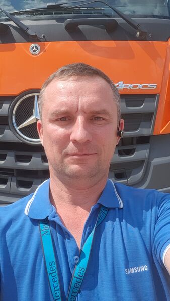  ,   Vadim, 46 ,   c 