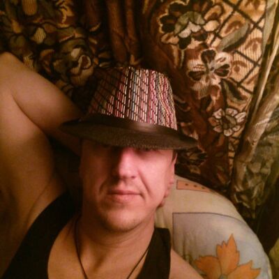  Frankfurt am Main,   Aleksander, 47 ,     , c 