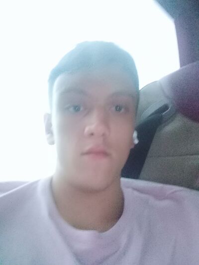  ,   Emil, 18 ,   ,   