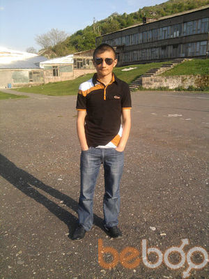  ,   Hayk, 29 ,   