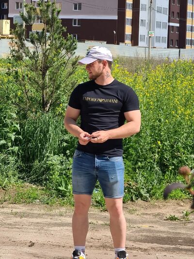  ,   Ivan, 28 ,   ,   