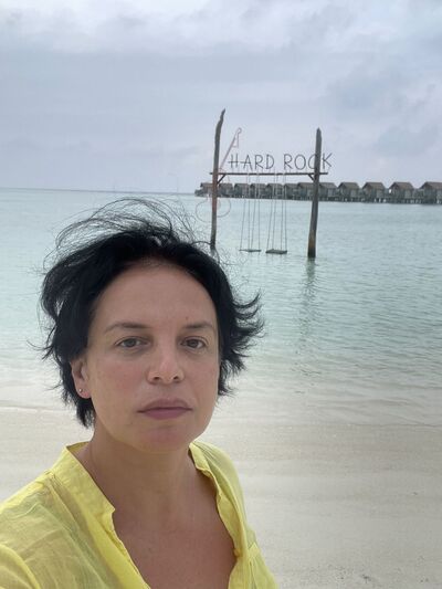  ,   Elena, 45 ,   ,   