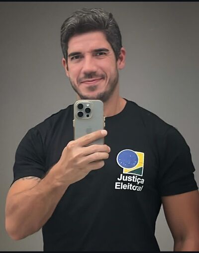  ,   Alfred, 49 ,   ,   