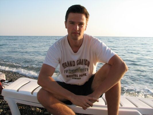  Warszawa,   Maksim, 40 ,   