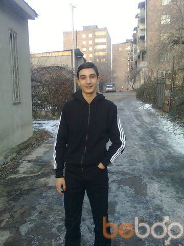  ,   Artyom, 31 ,   