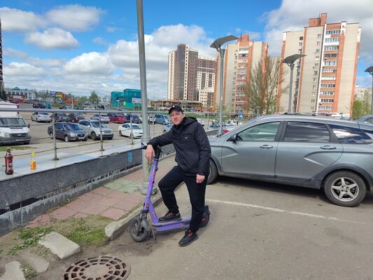  ,   Maxim, 35 ,   ,   , c 