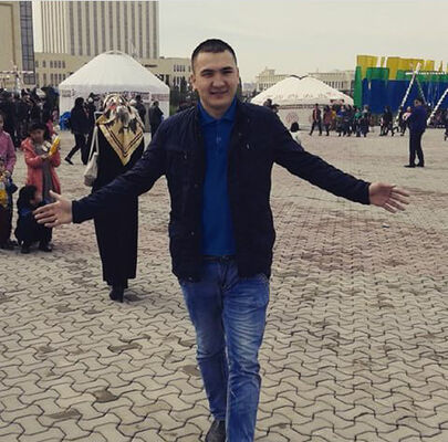  ,   Meiirim, 32 ,  