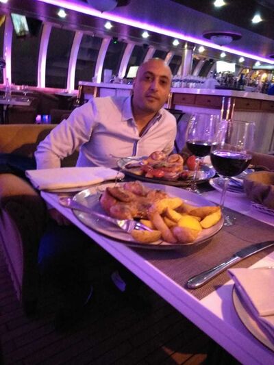  ,   Artem, 44 ,   ,   , c 