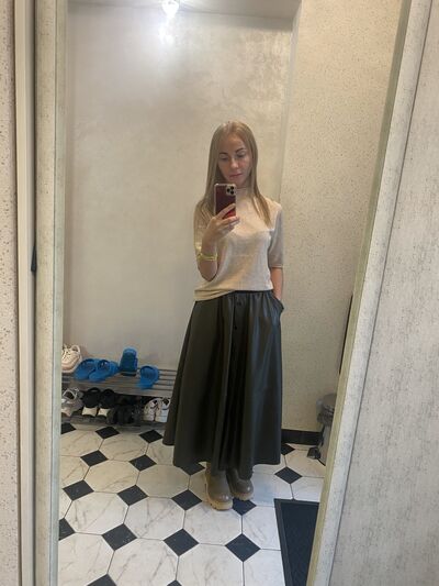  ,   Svetlana, 42 ,  