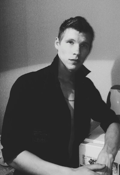  -,   Alexander, 33 ,   ,   , c 