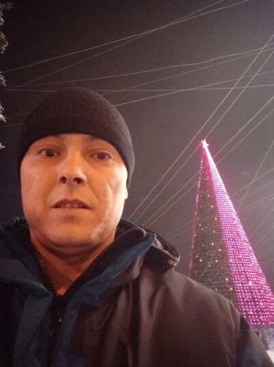  ,   Rustam, 42 ,  