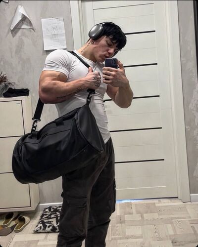  ,   Pavel, 28 ,   ,   , c 