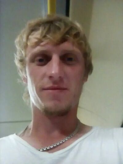  ,   Artem, 32 ,   ,   , c , 