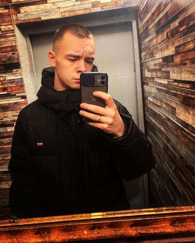  ,   Dexter, 23 ,   ,   