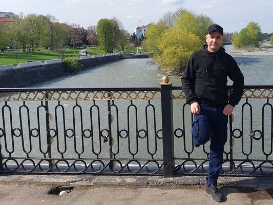  Lambeth,   Ali, 35 ,   ,   