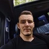   Nik