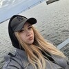  ,  Viktoria, 36