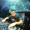   DJ 