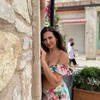  ,  Elena, 28
