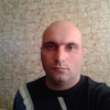  ,  Nik, 40