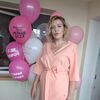  ,  Yana, 28